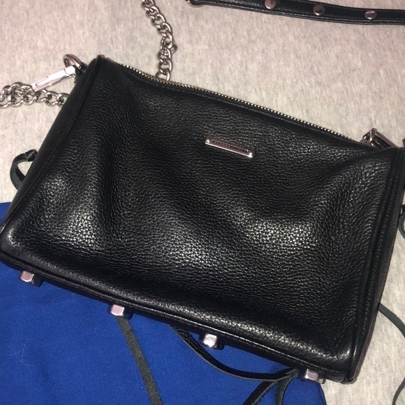 ✨HOST PICK✨ Rebecca Minkoff Malaga Zip Leather Crossbody - Picture 3 of 5